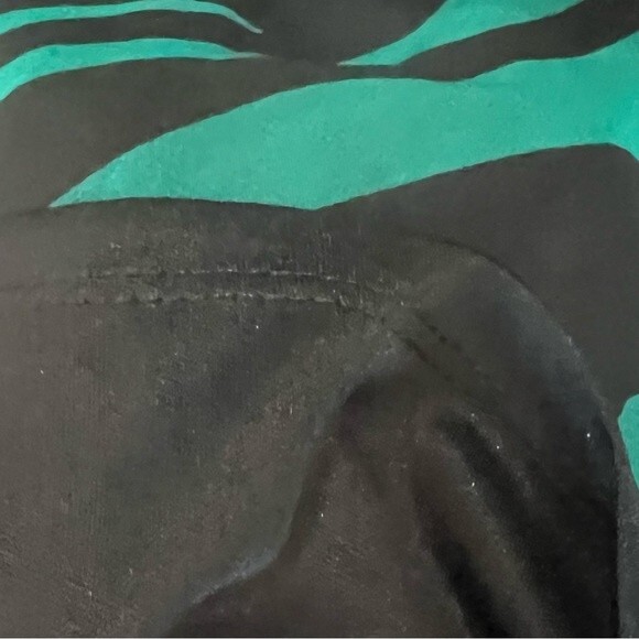 Black and green geometric print shift dress size large - Picture 5 of 6